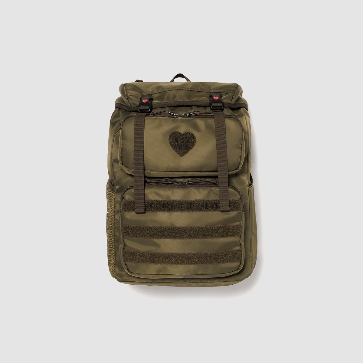 2025 六款機能後背包推薦！上班族必備，雨天通勤與都市穿搭都完美兼顧！