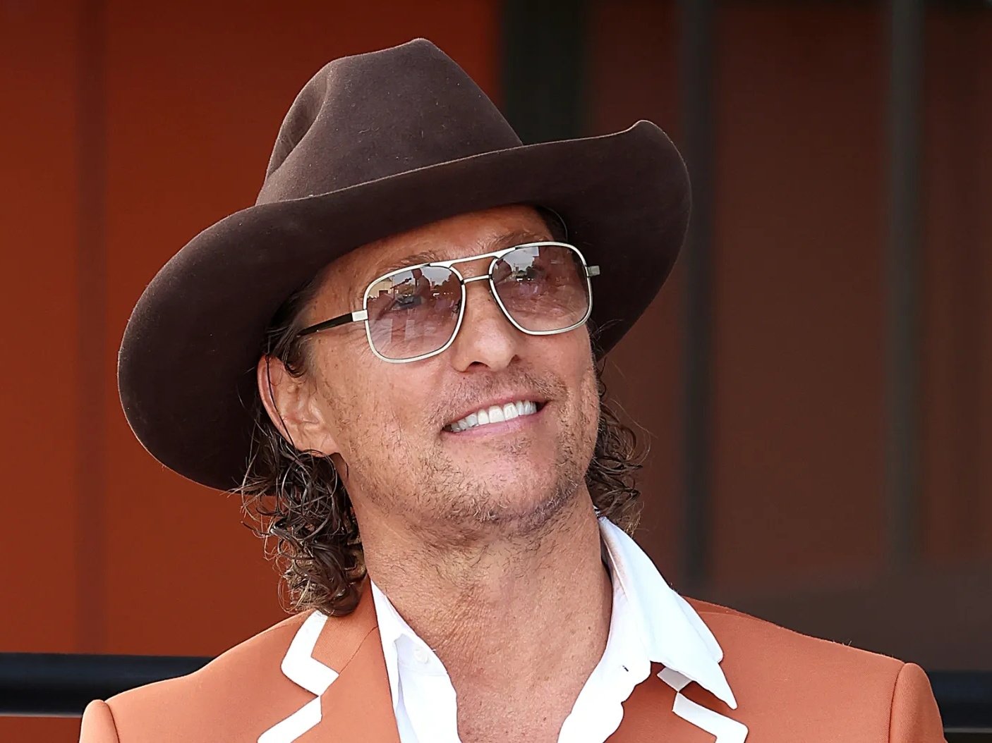馬修麥康納 Matthew McConaughey 驚現「州長競選看板」！真相曝光全網傻眼！