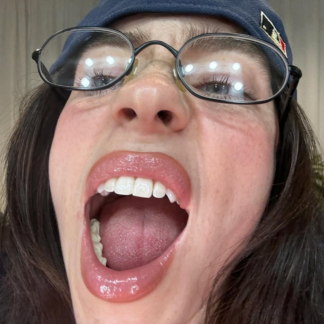 怪奇比莉 Billie Eilish