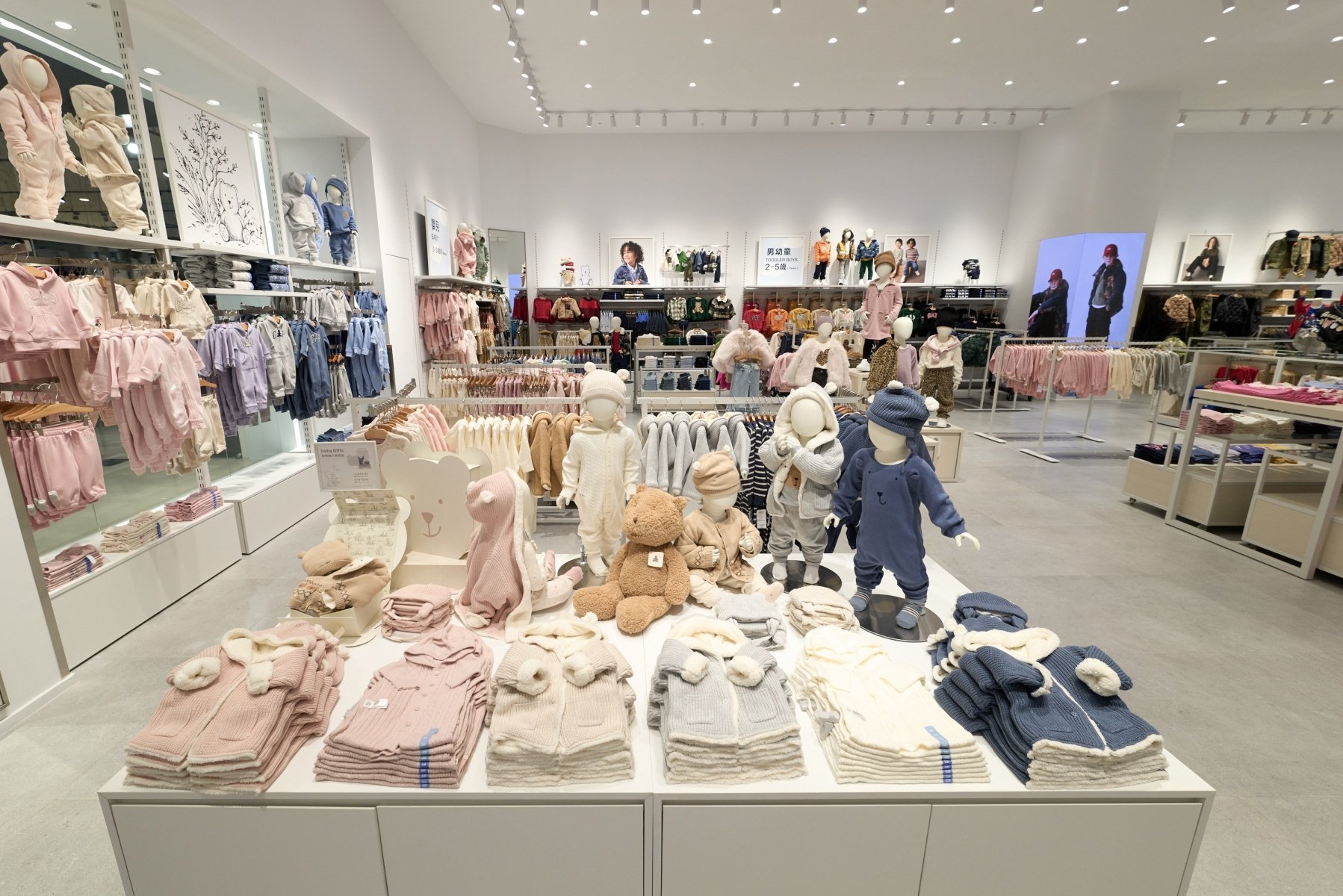 Gap 環球購物中心新北中和店盛大開幕!Melody 親自演繹 Gap 秋冬時尚風格