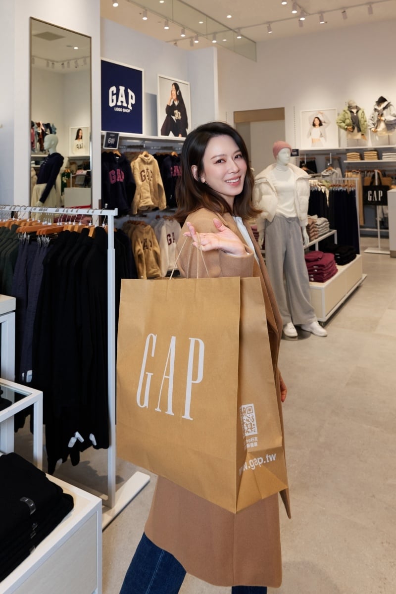 Gap 環球購物中心新北中和店盛大開幕!Melody 親自演繹 Gap 秋冬時尚風格