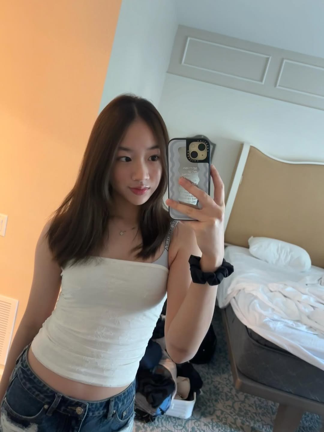 吳尊女兒 Nei Nei 疑似談戀愛！他大方回應：「沒資格限制」引網讚爆！