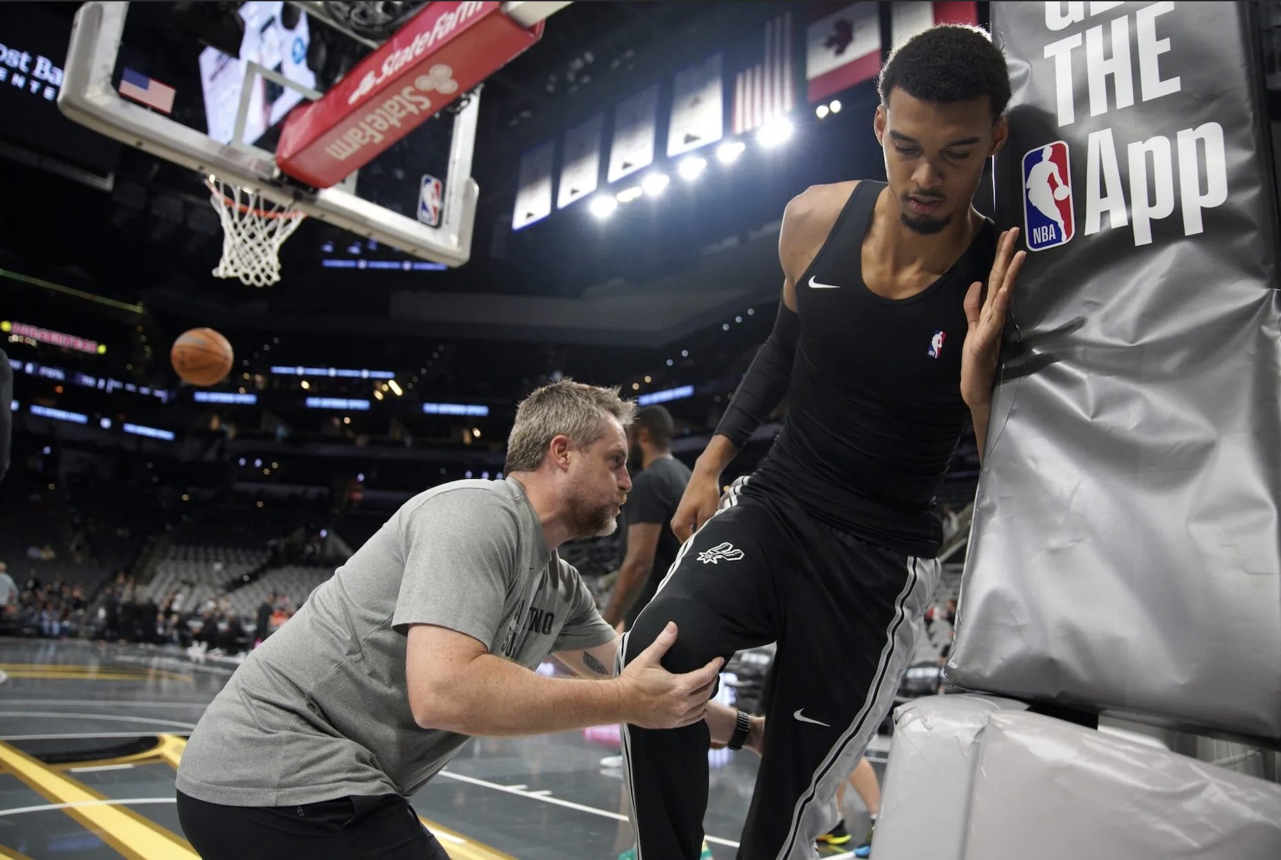 NBA/Wembanyama 左小腿拉傷將缺陣 2 至 3 週!馬刺本季最佳開局恐受影響!