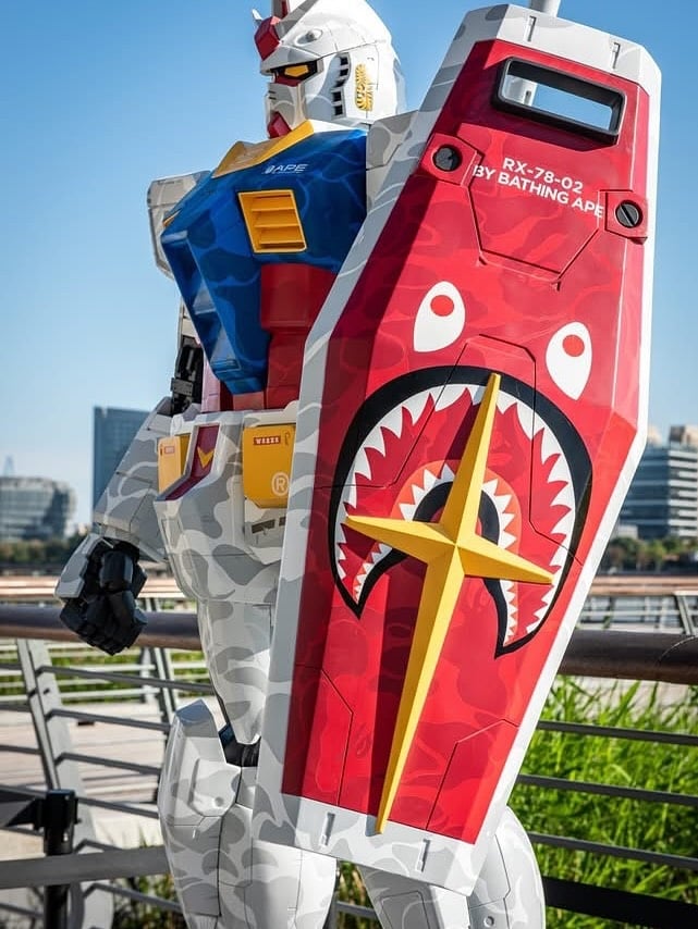 BAPE × 鋼彈雕像正式亮相!萬代南夢宮嘉年華 2025 上海限定公開