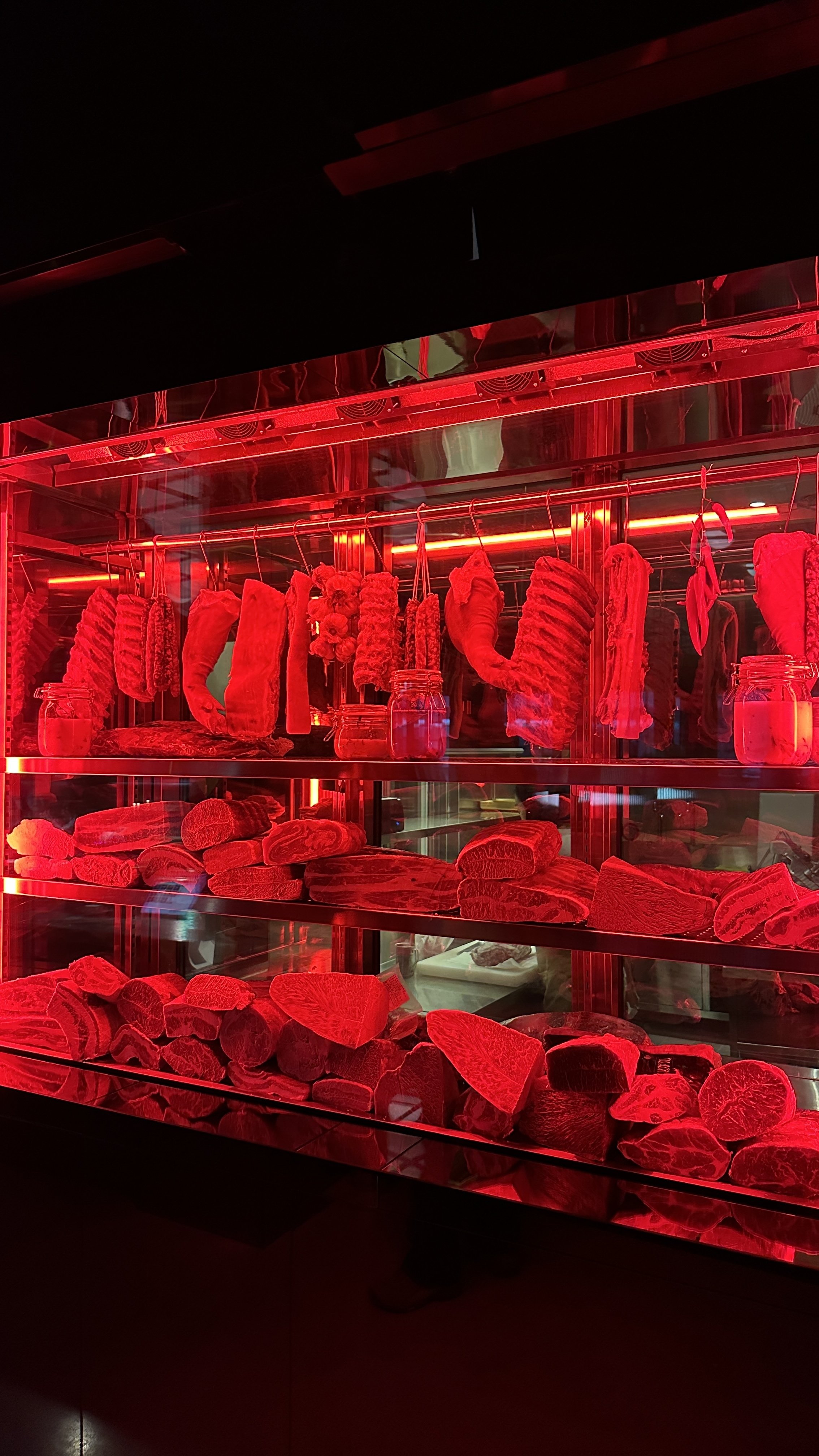 CHAR CHAR × BAR MOOD Taichung｜新世代的台中深夜食堂，帶你以潮流風格與態度定義夜晚節奏！