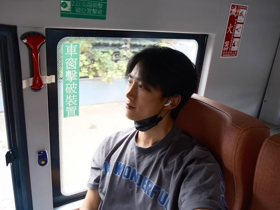 玉澤演台中拍戲！搭公車玩遍夜市、各大景點⋯市府親曝：「已送特製悠遊卡給他！」