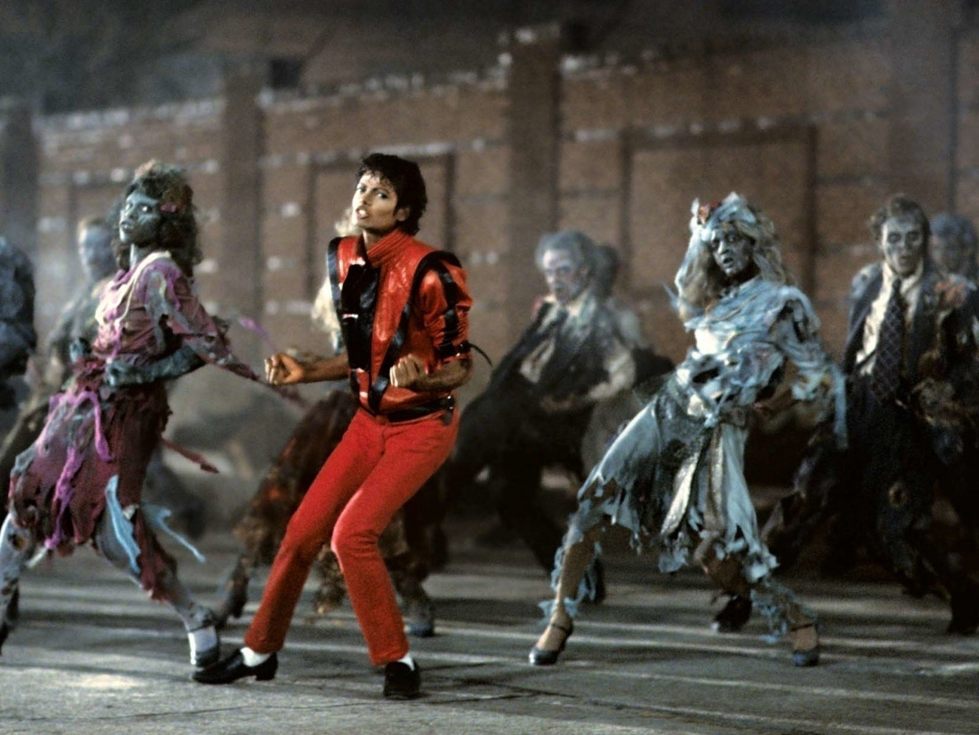 史上第一人！Michael Jackson 經典歌曲〈Thriller〉橫跨六個世代，皆登上 Billboard Top 10 榜單！