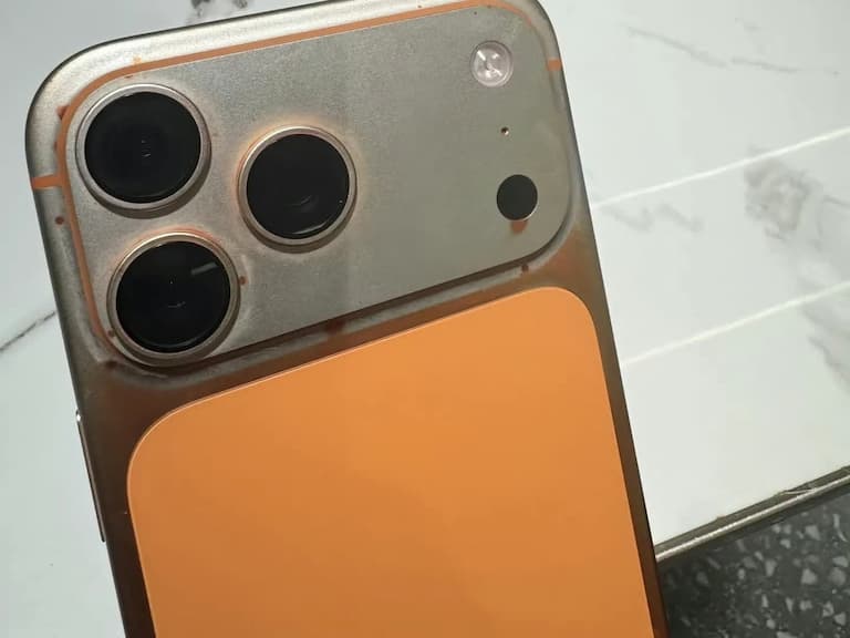 iPhone 17 Pro「宇宙橙」再傳掉漆災情！僅用濕紙巾擦拭就導致圖層變色？