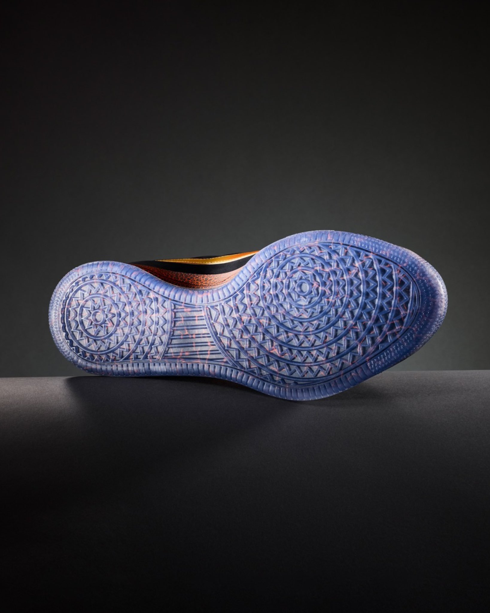 Devin Booker 第二代簽名球鞋 Nike Book 2 正式曝光！發售時間、設計靈感搶先看！