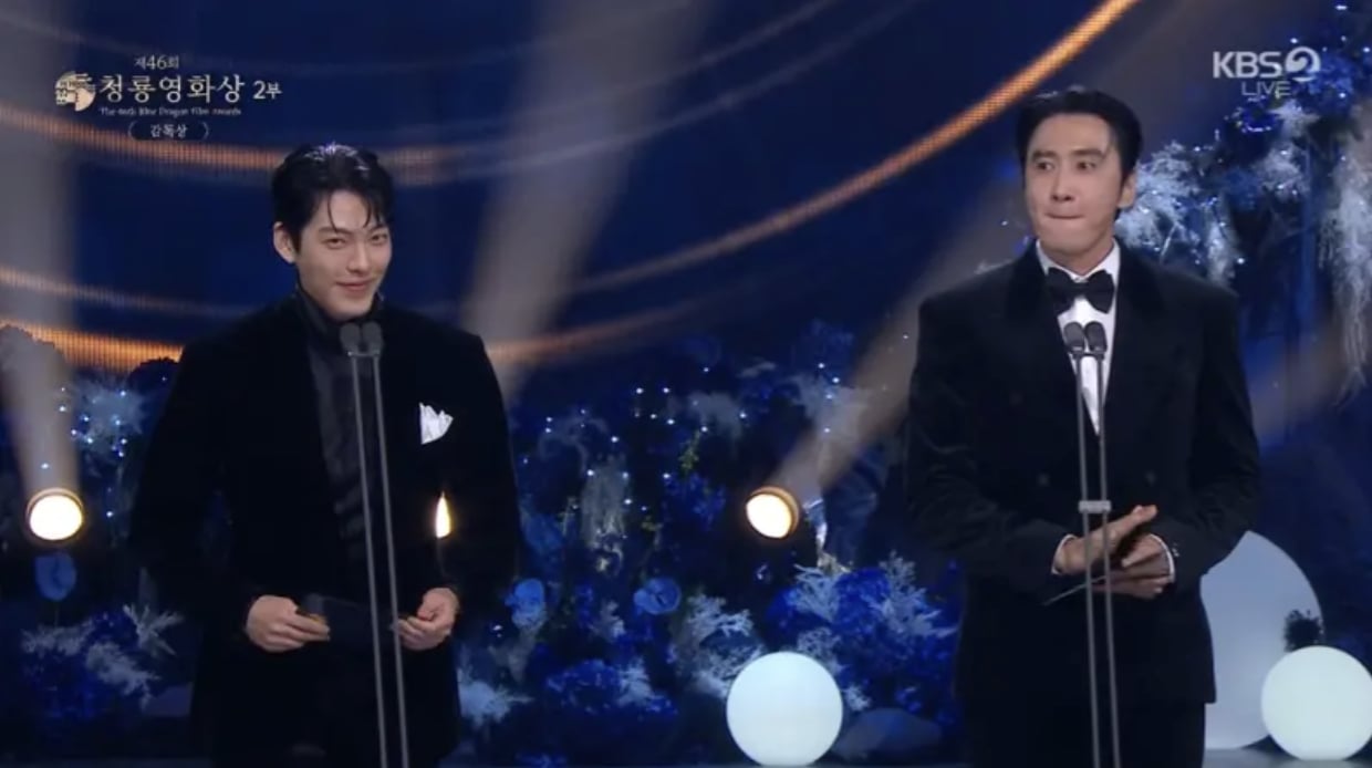 李先彬、李光洙青龍獎公開放閃！台下比「望遠鏡」手勢網友直呼：「甜到蛀牙！」