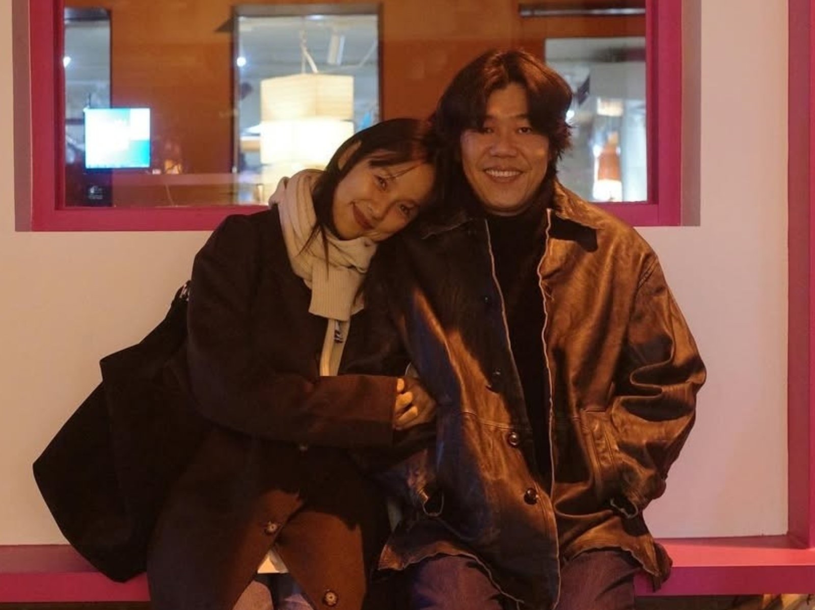 李孝利與老公 60 億豪宅新家首度曝光！毛孩子躺滿客廳畫面超溫馨～