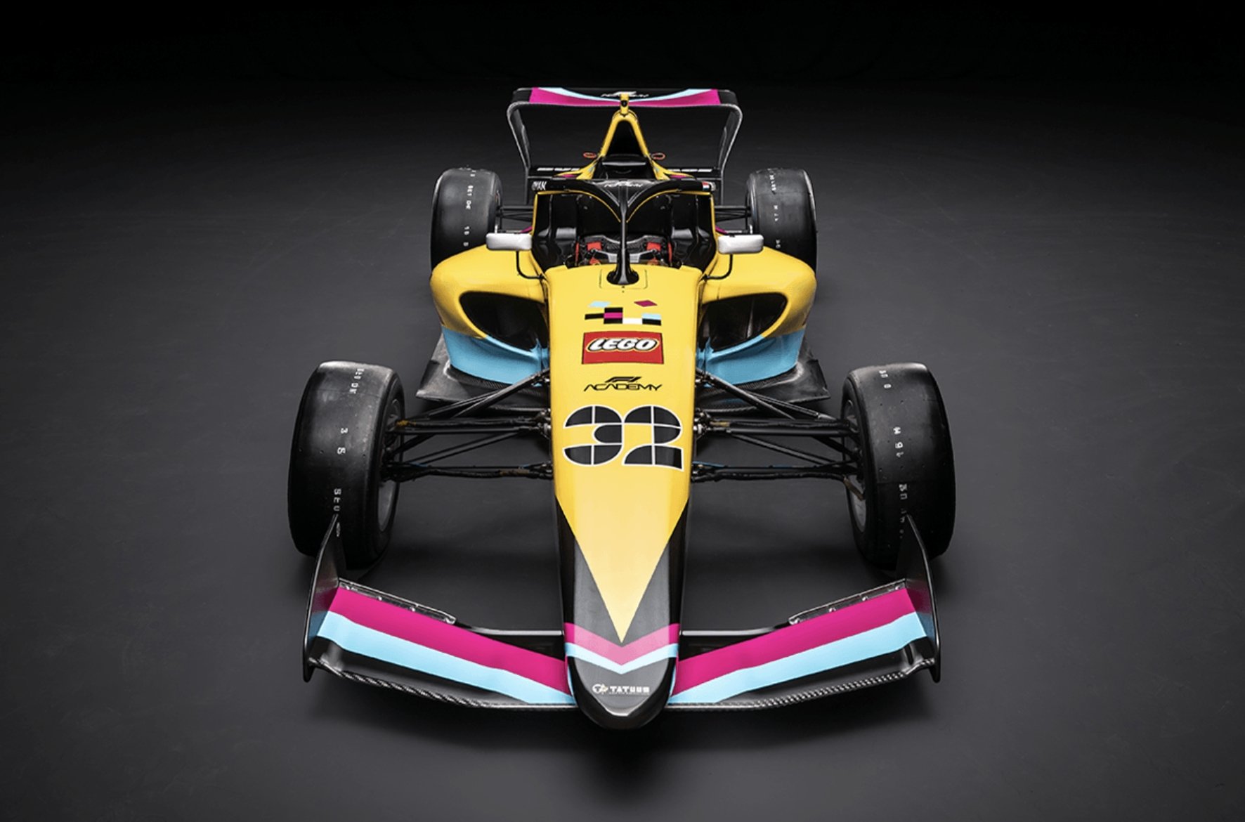 LEGO 聯手 F1 ACADEMY 打造真實版極速賽車！不只有模型，賽車也將於拉斯維加斯登場！