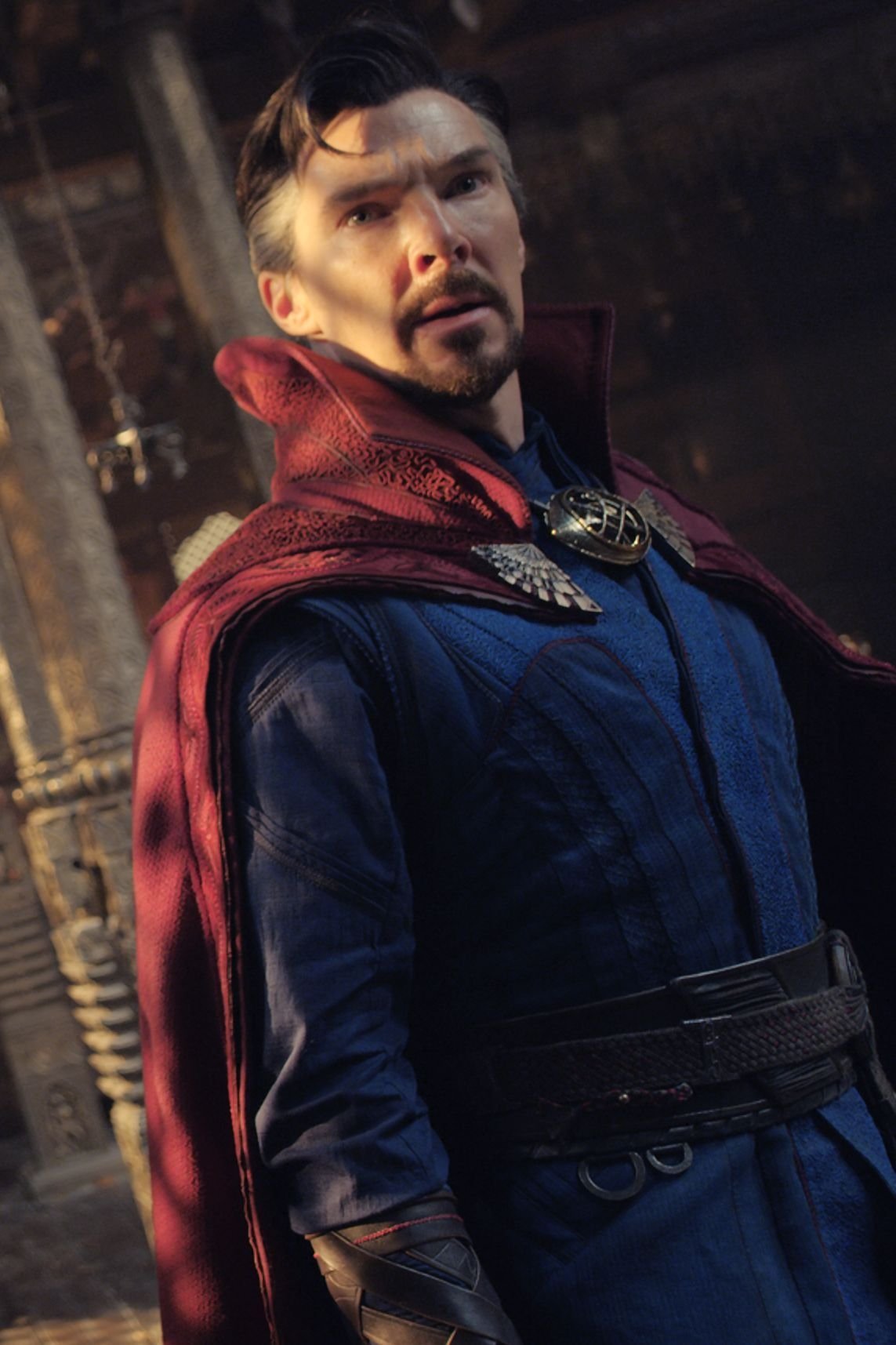 班奈狄克康柏拜區 Benedict Cumberbatch 自爆派對糗事！坦言：「英雄仍要面對地板被打翻飲料！」