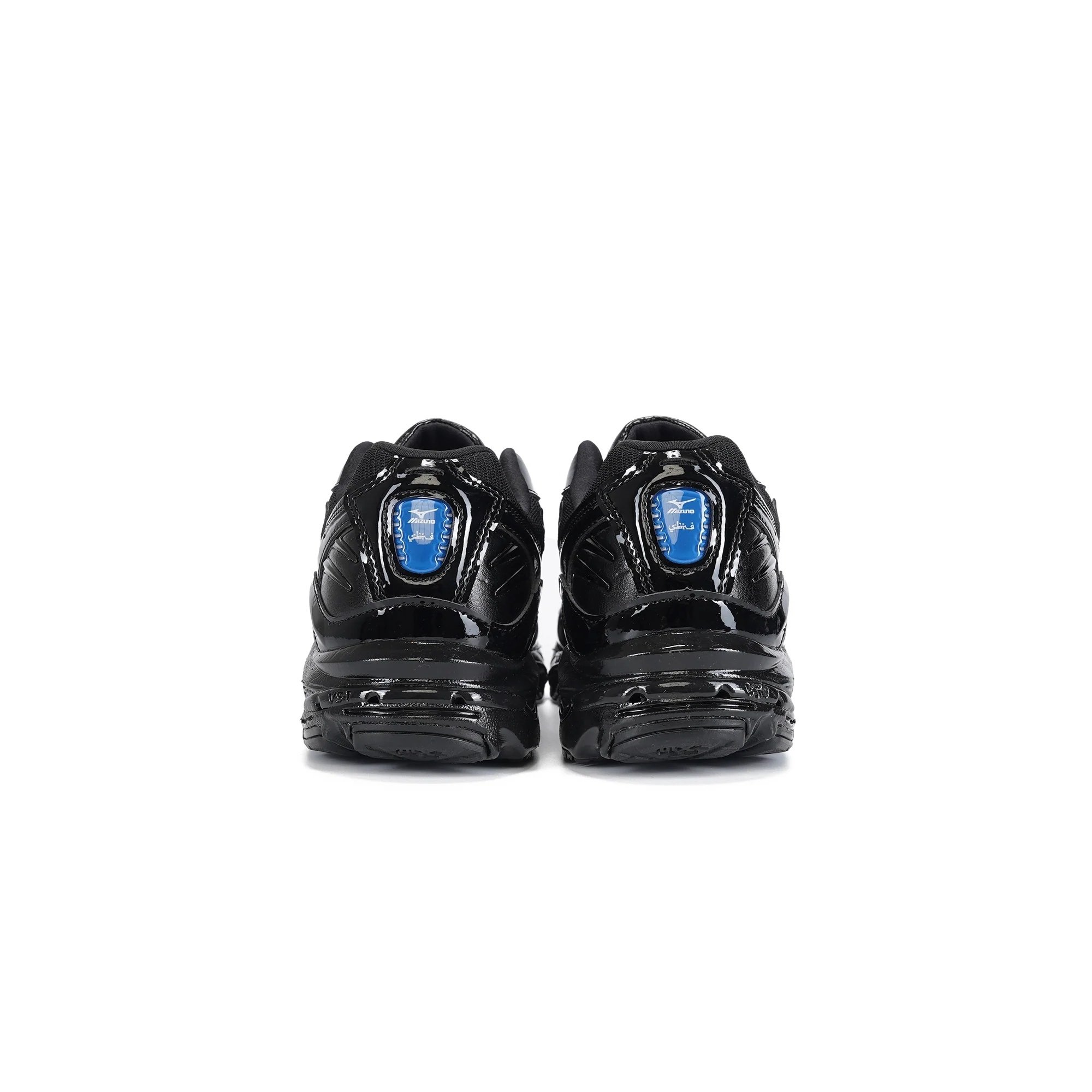 SBTG x Mizuno Wave Rider 10 全新聯名正式發表！獨特「骨骼圖騰」注入回頭率百分百！