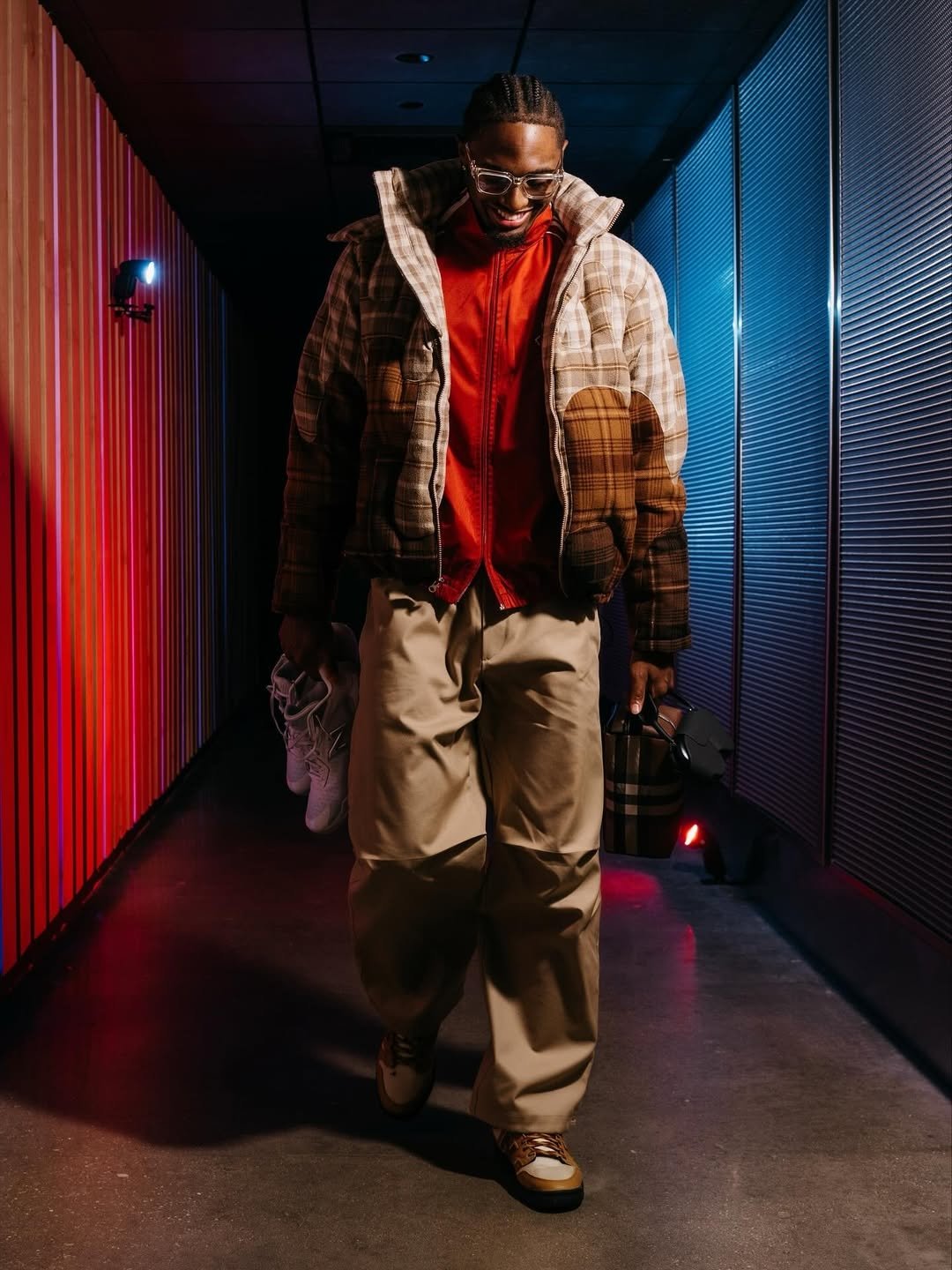 Tyrese Maxey 撐起後衛穿搭地位！六套私服穿搭展現費城時尚魅力【NBA 球星穿搭】