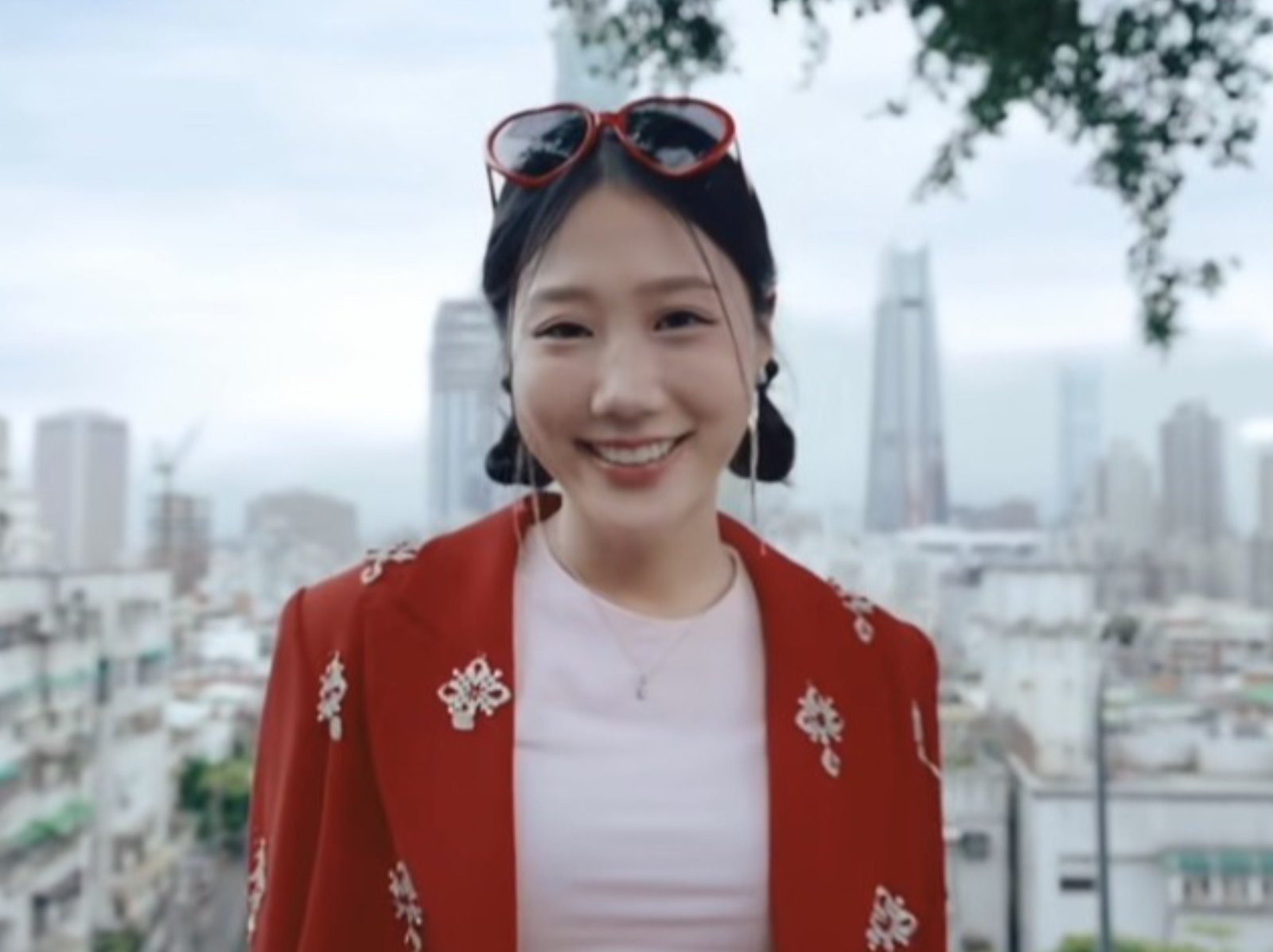 金針菇獲台灣永久居留證！拿普發一萬買韓國廣告版位宣傳台灣！