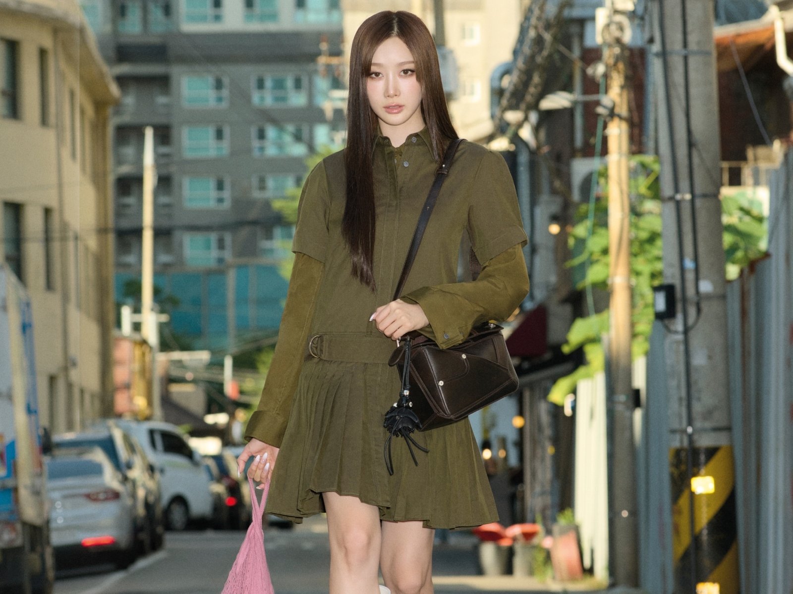 aespa Giselle 身高 164 公分 Loewe 全新美照曝光！這 3 咖同款包必須拿下！