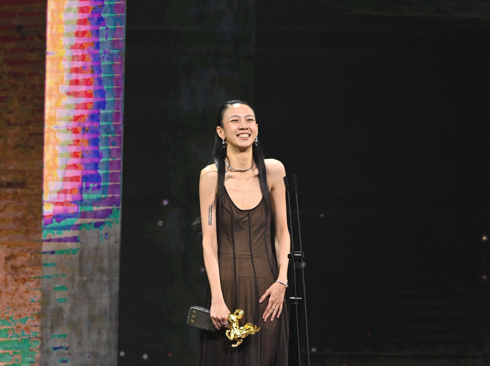 金馬62／恭喜馬士媛以《左撇子女孩》拿下「最佳新演員獎」！喜道：「願往後真誠、善良的走下去！」