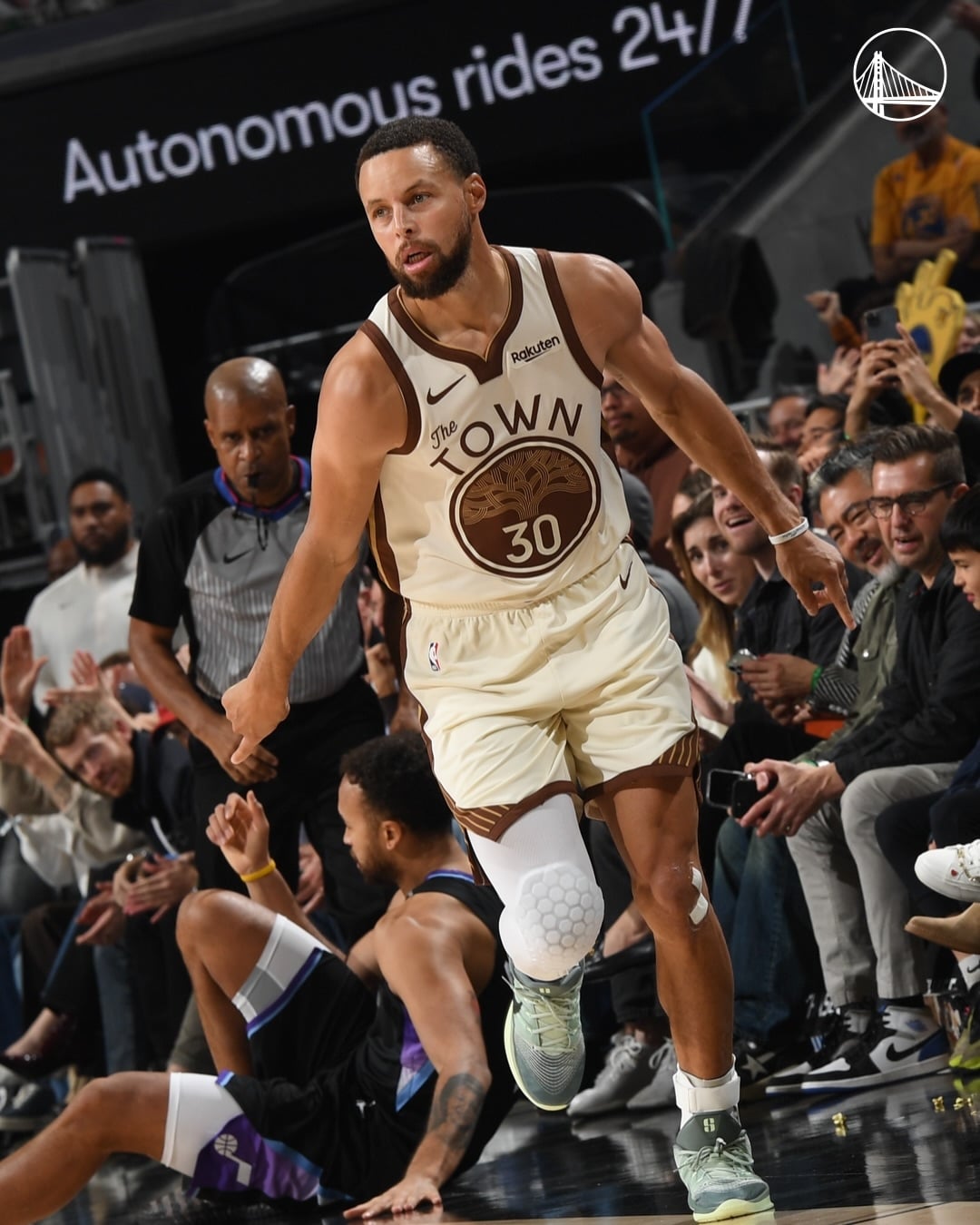 NBA／Stephen Curry 睽違 12 年首穿 Nike 出賽狂轟 31 分！賽前上腳喬丹「兩大經典戰靴」再添話題！