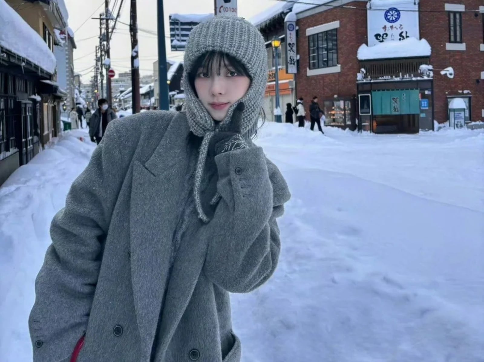 秋冬外套大衣穿搭 4 大顯瘦術！讓你擺脫臃腫感直接變超模！