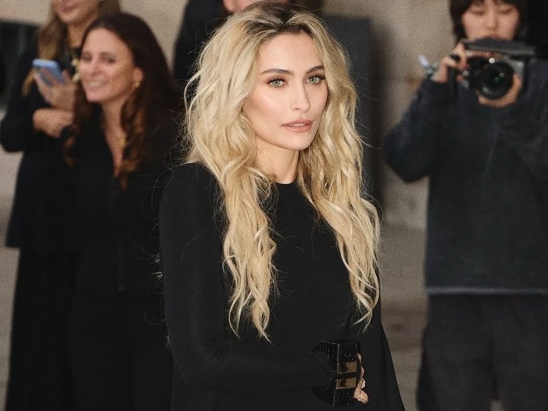 麥可傑克森 Michael Jackson 遺產爭議升溫！女兒再度控告父親遺產執行人，曝心聲：「他一定支持我！」