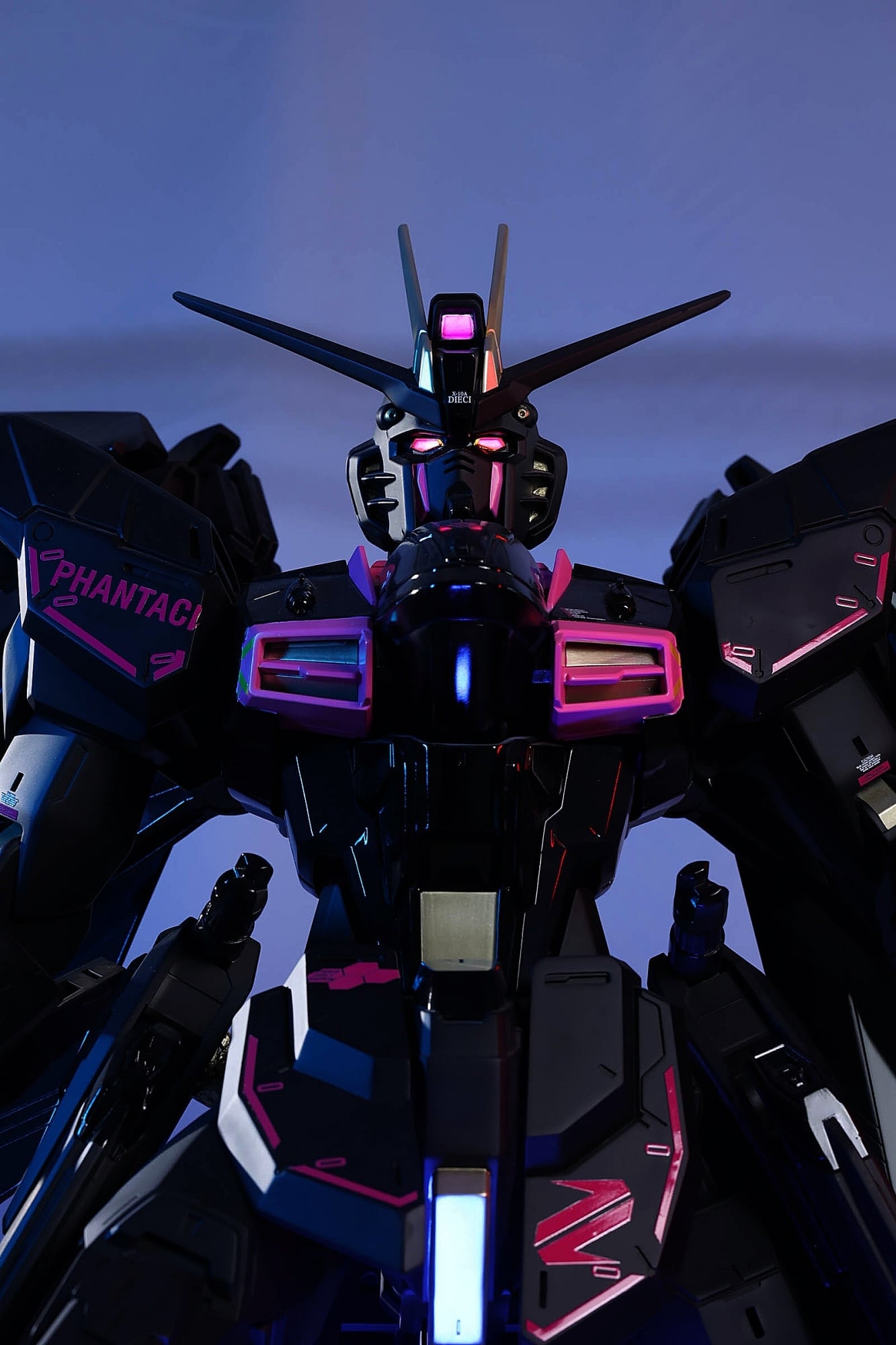 PHANTACI 再度攜手 GUNDAM：推出全新 MG1/100 拼裝模型 與 Metal build 合金模型 開啟鋼彈宇宙新篇章