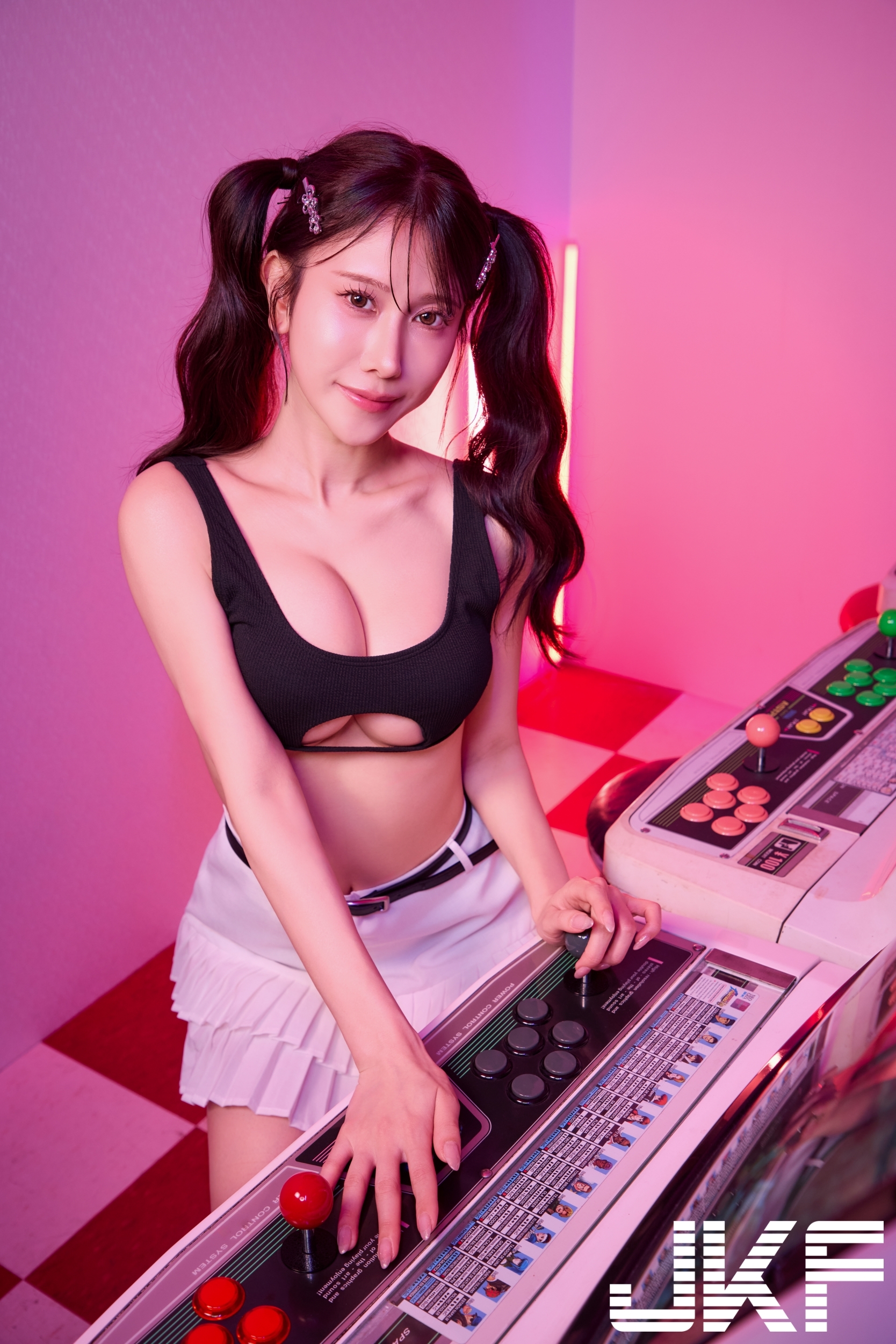 「日本賽車皇后」名取久留美私癖曝光!羞認:「期待回家幫爸爸服務」!【野生抓正妹】