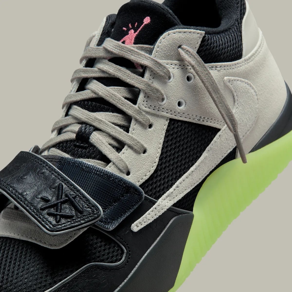 Chase B x Travis Scott x Jordan Jumpman Jack 倒勾球鞋發售情報公開！夜光鞋底置入帥度拉滿！