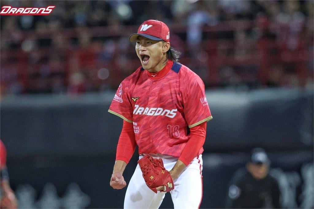 徐若熙正式加盟福岡軟銀鷹！「龍之子」3 年 15 億日圓年薪暴漲 20 倍！