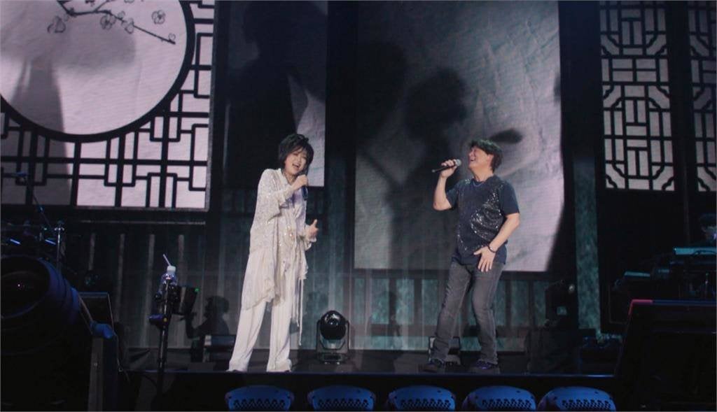 周華健出道40年寶刀未老！台語組曲〈家後〉引熱議，演唱會尾聲丟重磅驚喜讓粉絲驚呼：一定要搶票！