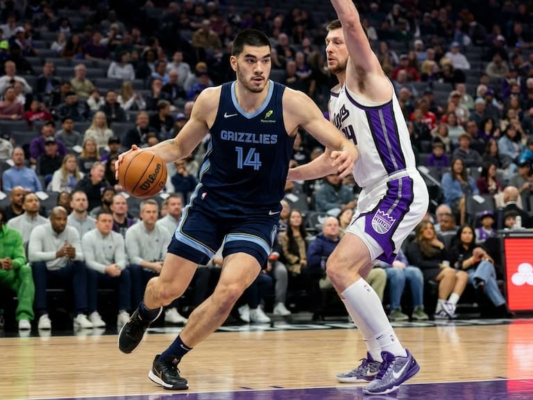 NBA／周志豪單場 32 分、17 籃板、5 阻攻曝光！投籃命中率 8 成成為 NBA 史上第二人，網喊：禁區魔獸覺醒了！