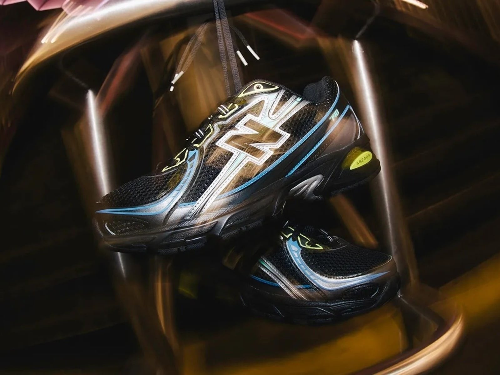 2025 年 12 月球鞋推薦：BAPE x CLOT x adidas Superstar、INVINCIBLE x Vans、atmos x NB 重磅聯名登場（不斷更新）