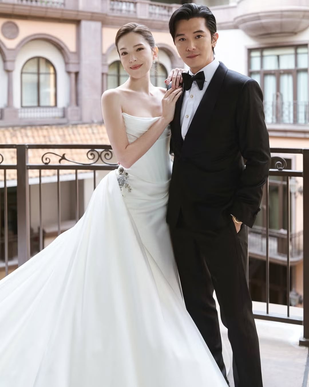 柯震東出席許瑋甯婚禮「穿全黑」遭酸不吉利！本人親上網怒回真正原因！