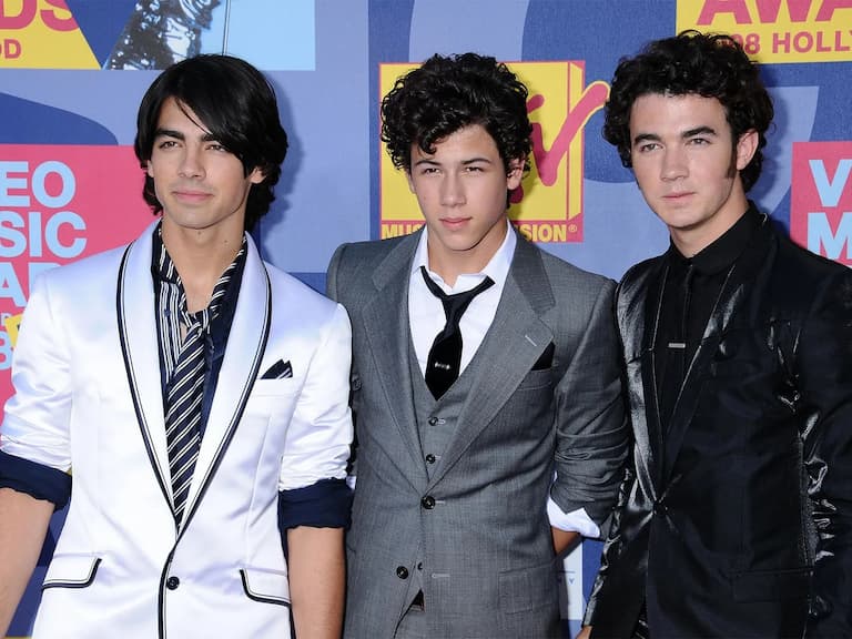 強納斯兄弟 Jonas Brothers 自曝迪士尼年代辛酸史!貞潔、戀情被放大檢視:「當時我們已經喘不過氣!」