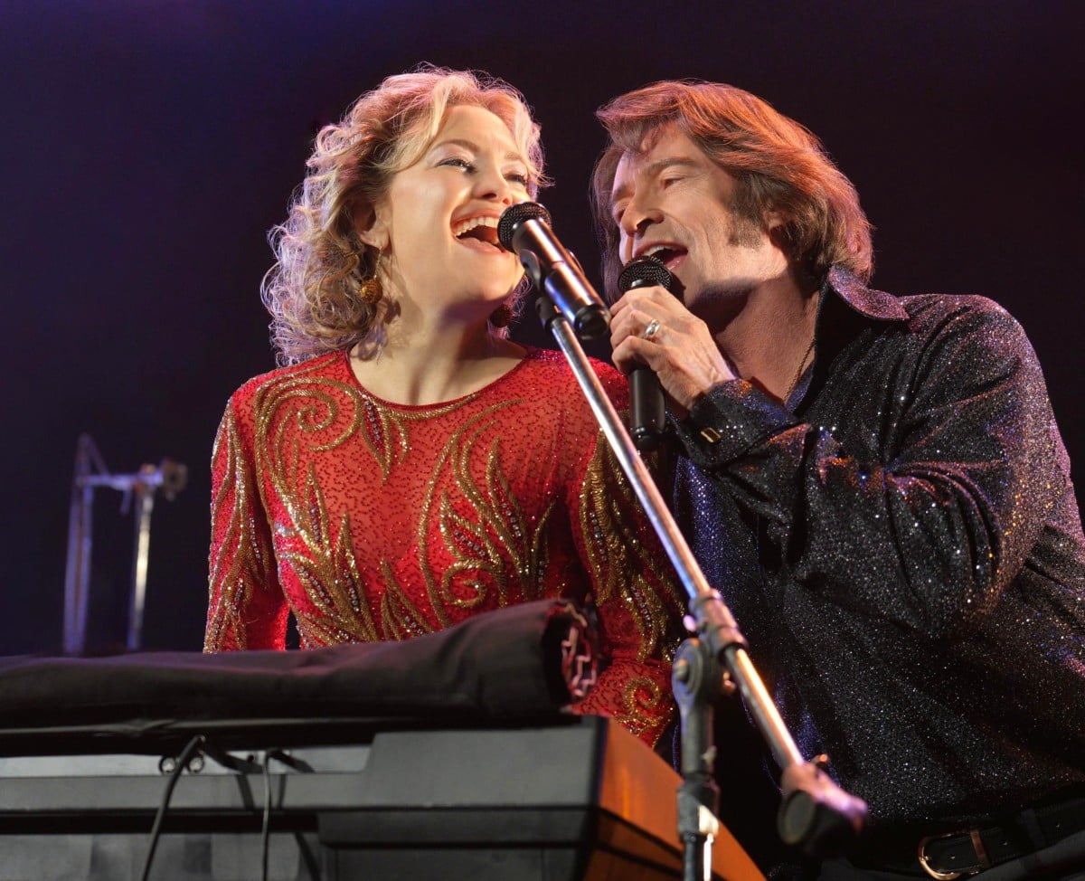 休傑克曼 Hugh Jackman 突襲紐約酒吧驚喜獻唱尼爾戴門的經典歌曲！接地氣宣傳方式引熱議！