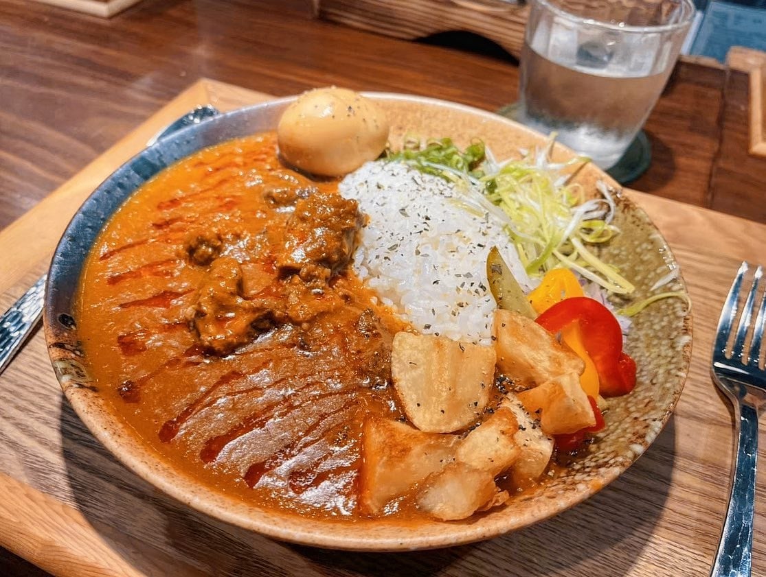 2025 士林夜市美食推薦必吃總整理｜地址、營業時間、停車資訊⋯一次看！