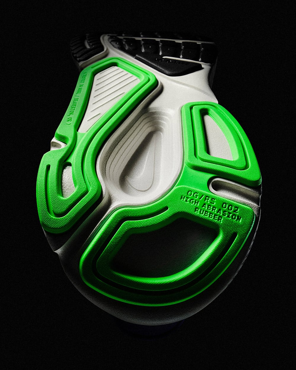 Nike Structure Plus 全新跑鞋正式發表！首度置入 ZoomX 與 ReactX 雙重緩震科技！