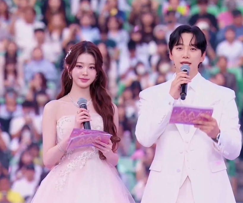 2025 AAA/張員瑛搭擋李俊昊登場!粉色禮服宛如真人公主、戒指飛落秒展女王氣場引熱議!