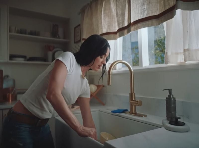 凱蒂佩芮 Katy Perry 新歌疑揭奧蘭多布魯分手真相！一句「你讓我失望」引熱議！