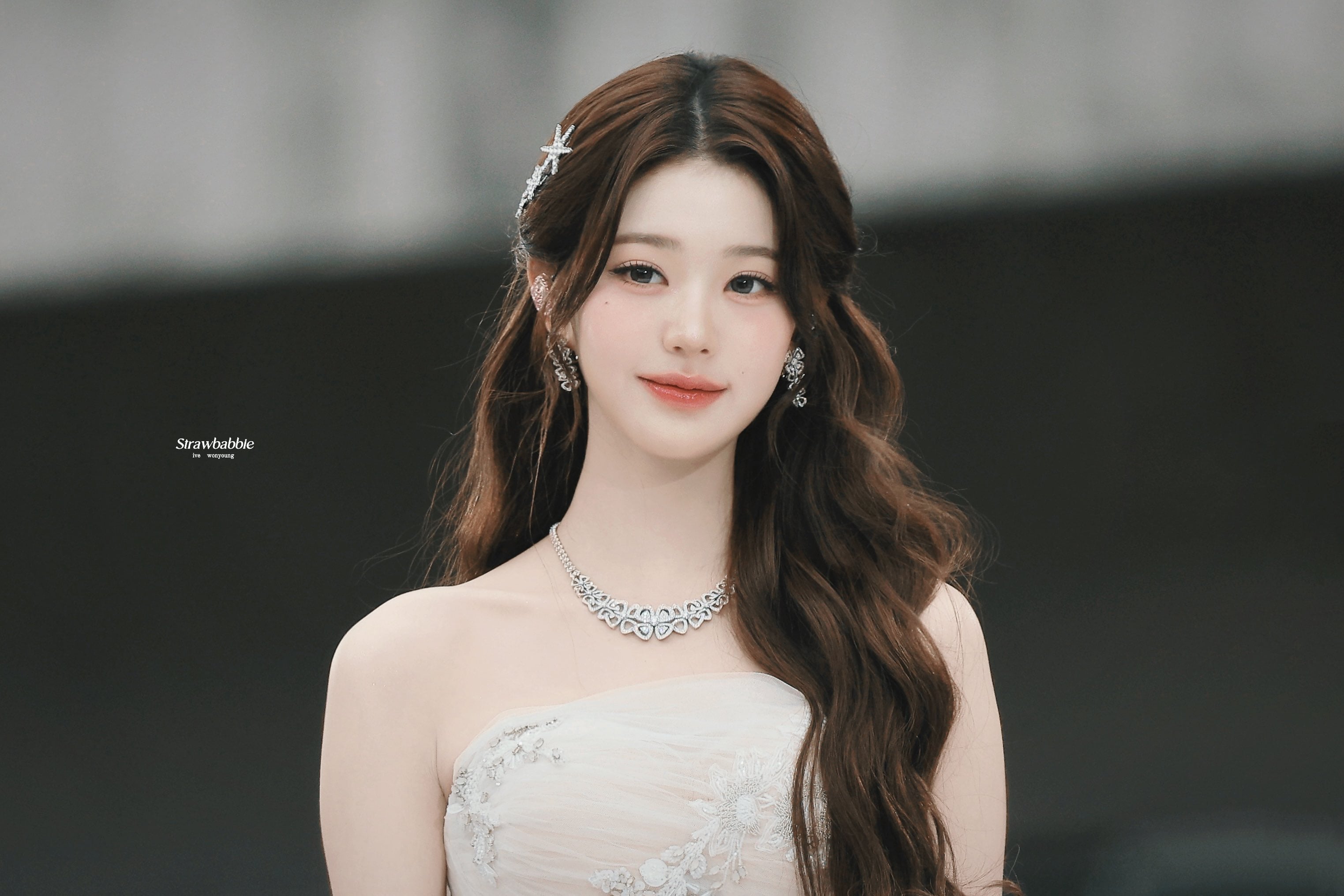 AAA 2025 IVE 張員瑛狂喝老賴手搖！官方親曝：「喝的是這兩款！」