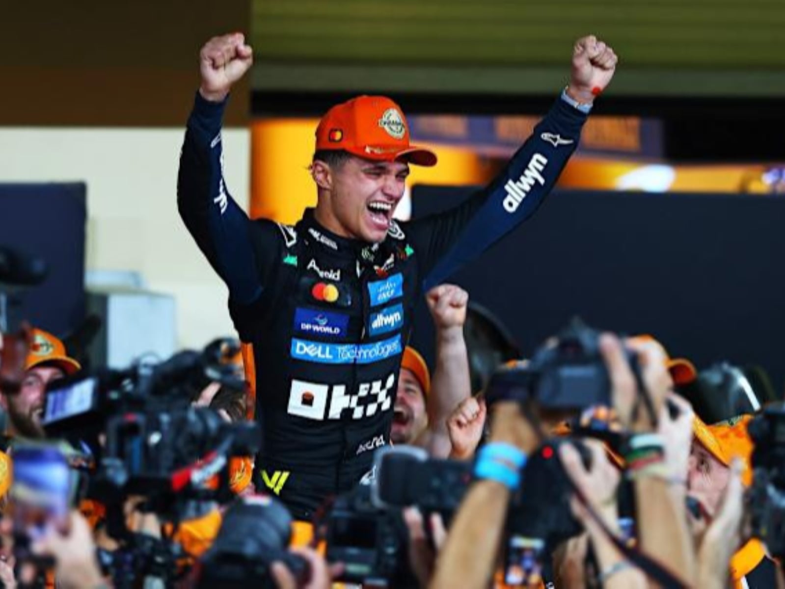 詹皇中斷連續得分上雙紀錄、Lando Norris 贏得世界冠軍、CP3 被快艇裁掉⋯【JUKSY 運動週報】