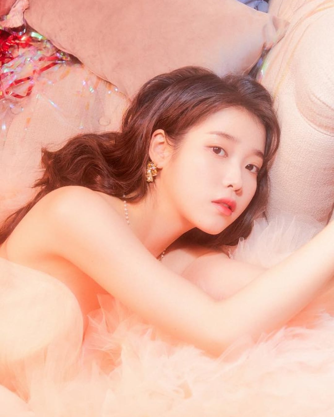 國際失敗日 IU 教我們「放過自己」：「不要太擔心每件事，反正都會過去的」