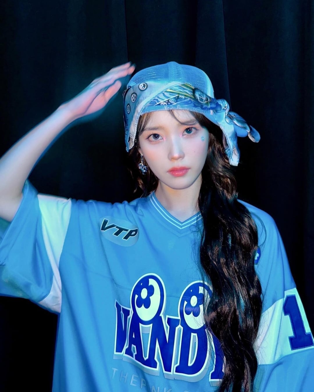 國際失敗日 IU 教我們「放過自己」：「不要太擔心每件事，反正都會過去的」