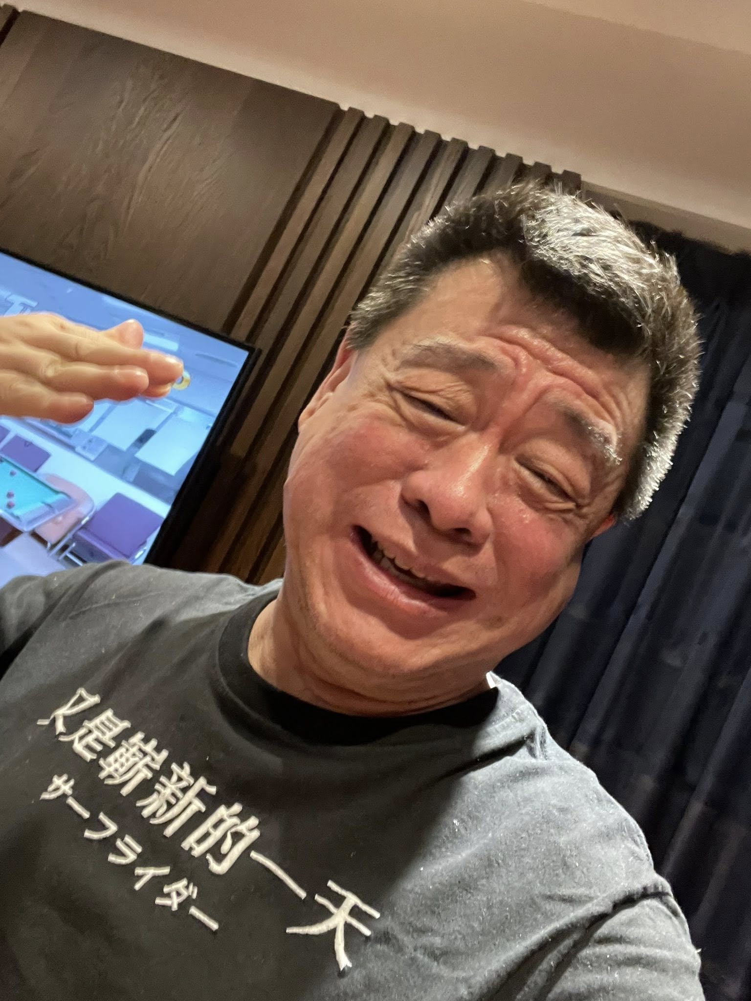 孫德榮吐血進 ICU 謠言瘋傳！本尊怒發片報平安：「我好好活著！」