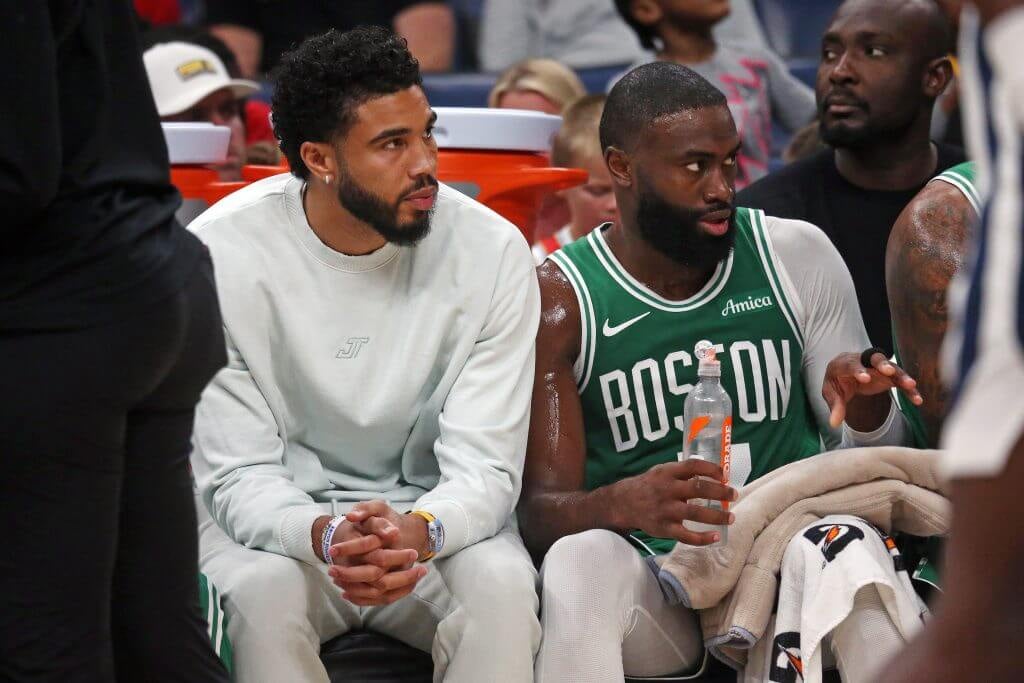NBA/Jaylen Brown 酸現在拿 MVP 要學會假摔:「必須出賣你的靈魂!」