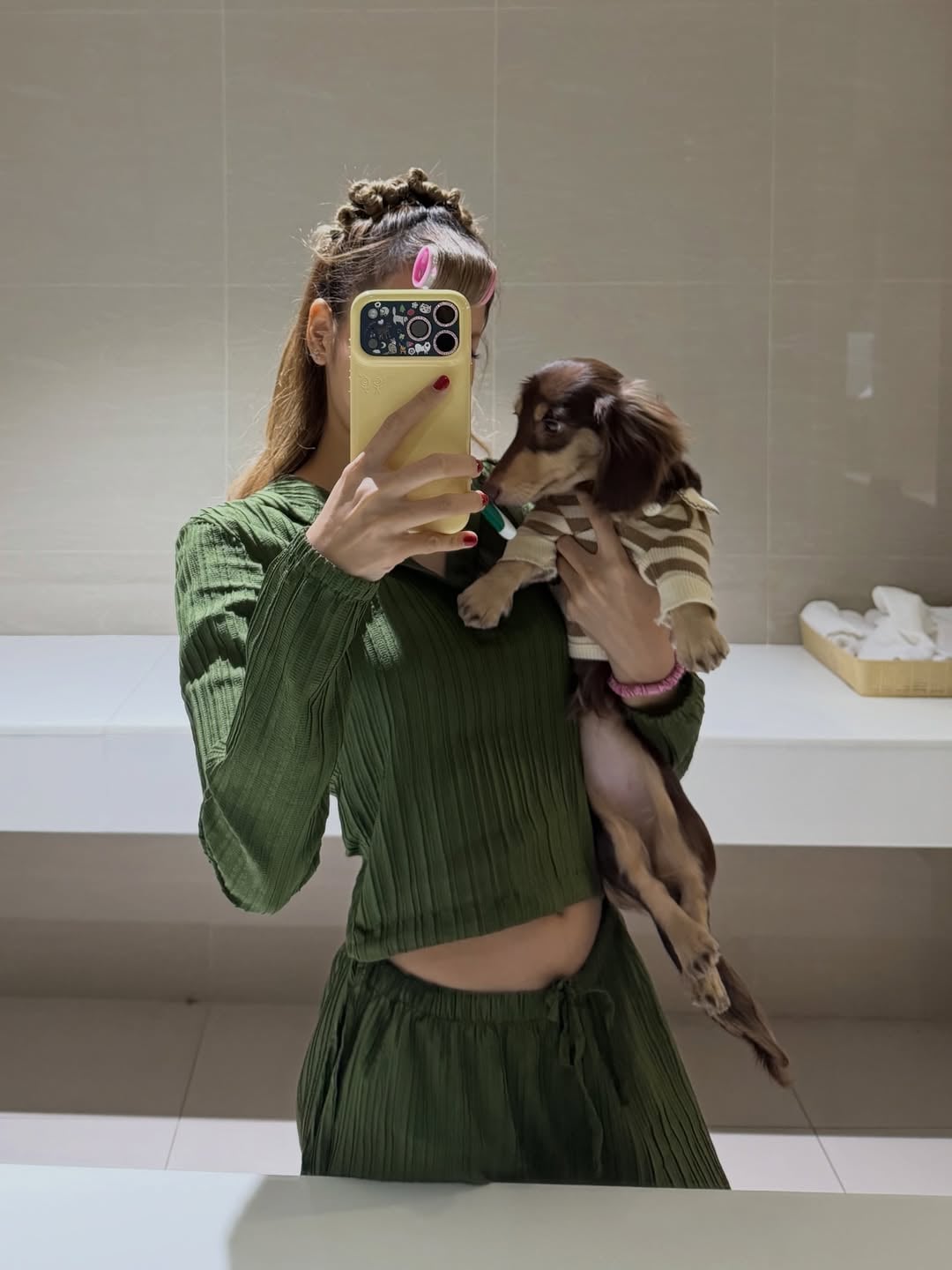 GD、LISA 都在瘋的「Pponkku」你跟到了嗎?手機貼風潮回歸,比換新殼還誘人的個性玩法!