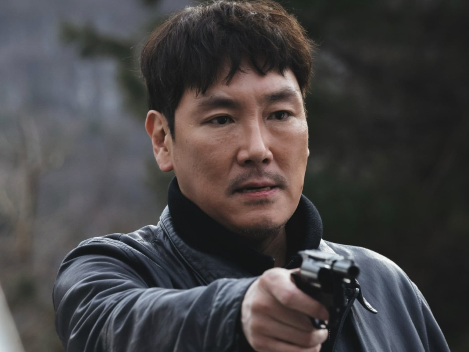 《信號》趙震雄爭議狂爆！毆打演員事件，受害者疑似是丁海寅！