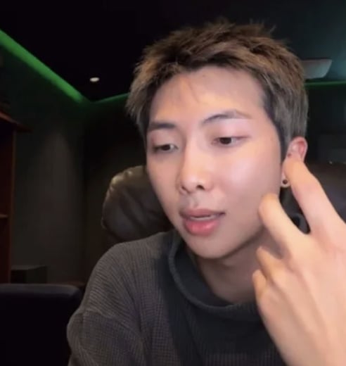 BTS 隊長 RM 爆多次想解散!直播預告回歸時間吐真心話:「大家都變了!」