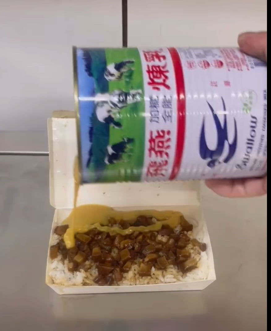 Threads 網友煉乳淋滷肉飯台灣人一秒炸鍋！留言：「這根本邪教！」