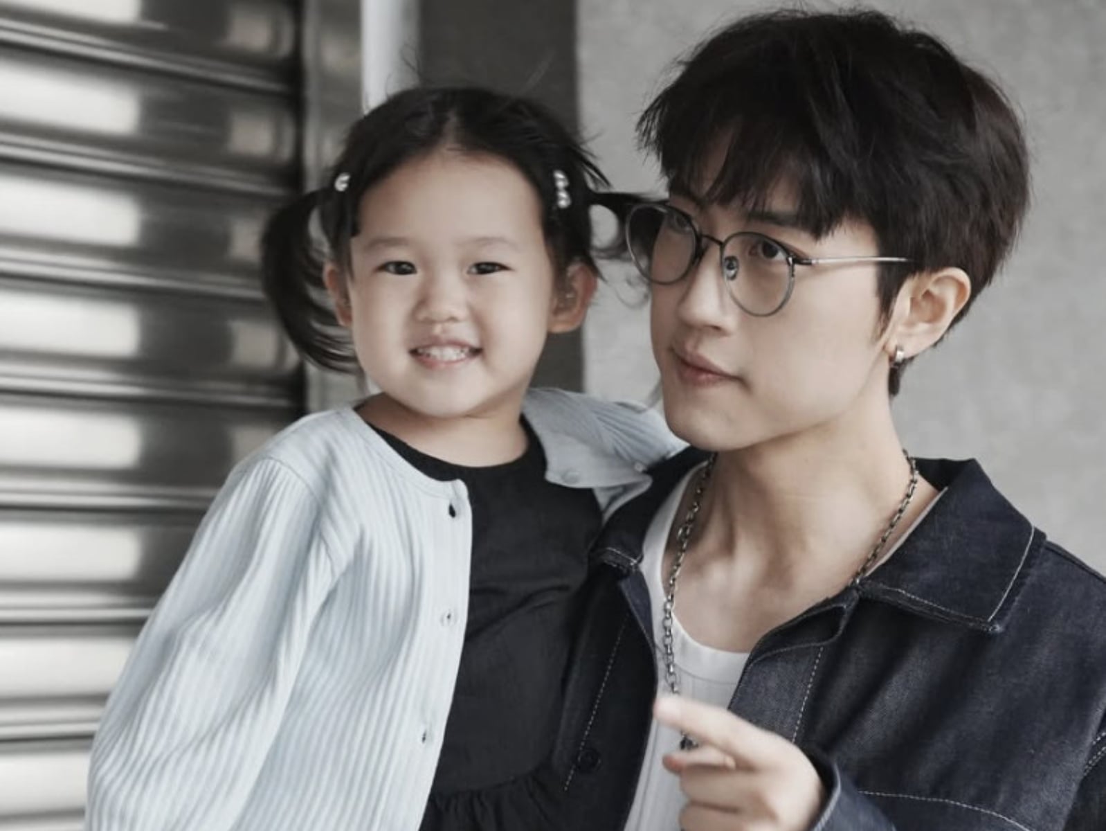 吳心緹斷開粿粿、王子！幫范姜彥豐帶孩子畫面曝光！